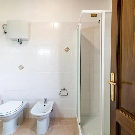 Pugnano Alto- Girasole مزرعة للإقامة