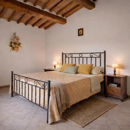 Pugnano Alto- Girasole Vakantieboerderij